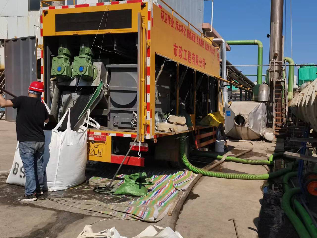 乐平淤泥压干处理